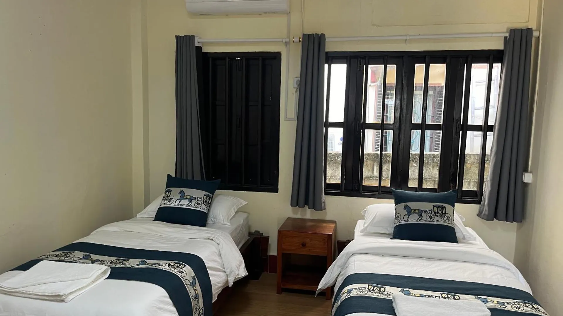 Manotemple Guest House 马诺寺旅馆 Luang Prabang 0*,